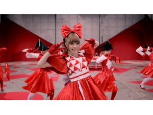 きゃりーぱみゅぱみゅ、初の衣装展開催！紅白のあの衣装も登場