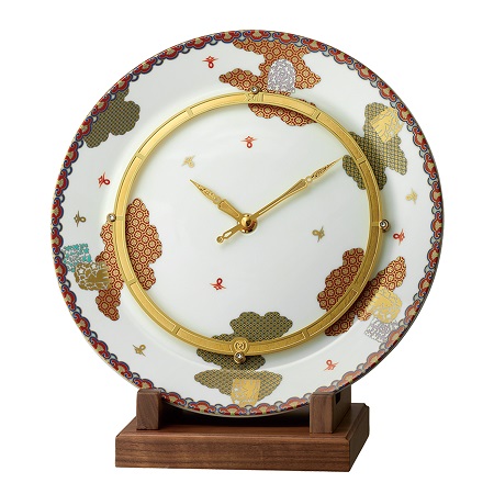リズム時計創立70周年記念モデル「香蘭社 有田焼の時計」が2種の絵柄で発売 ｜ ガジェット通信 GetNews