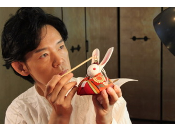 ホリヒロシ うさぎ ウサギ 兎 人形 ハンドメイド ぬいぐるみ 人形作家45周年記念 ホリ・ヒロシ 招きうさぎ人形展」が東京・銀座で