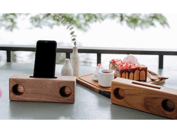 家具職人が手作り！電源不要・置くだけで聴こえるウッドスピーカーが