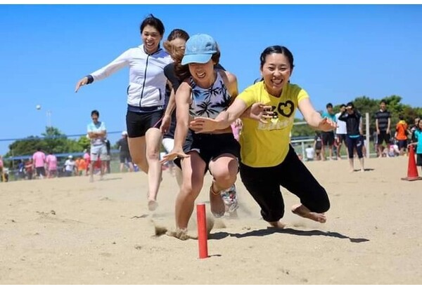 【愛知県知多市】応援・見学は無料！総勢300人以上が集まる「新舞子おとなのビーチスポーツ祭」開催