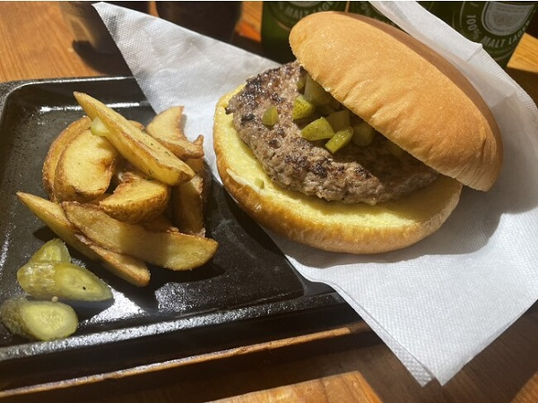 【静岡県静岡市】ステーキダイニングフジタキに、アメリカンな新商品「ハンバーガー＆ポテト」登場！