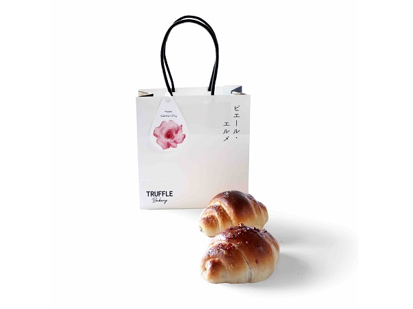 Made in ピエール・エルメ×TruffleBAKERY！毎年完売する期間限定の塩パンSET発売