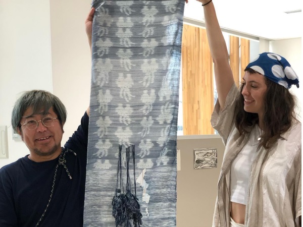伝統的工芸品「久留米絣」の技をニューヨークのアーティストが学ぶ体験プログラム実施