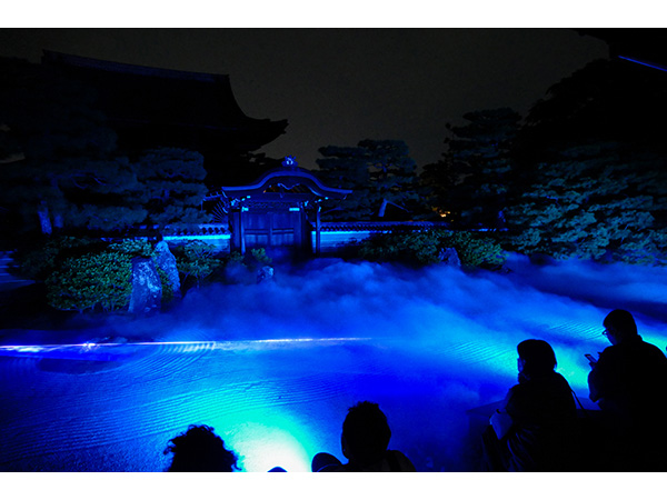 光と雲海と音楽によるアート空間でととのう！京都最古の禅寺「建仁寺」で夜間拝観開催