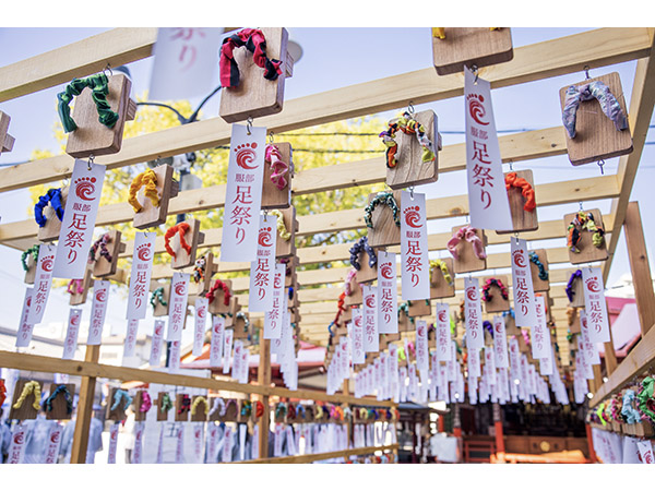 【大阪府豊中市】足に関する体験や催しを楽しめる！足の神様を祀る服部天神宮で「服部足祭り」10月開催