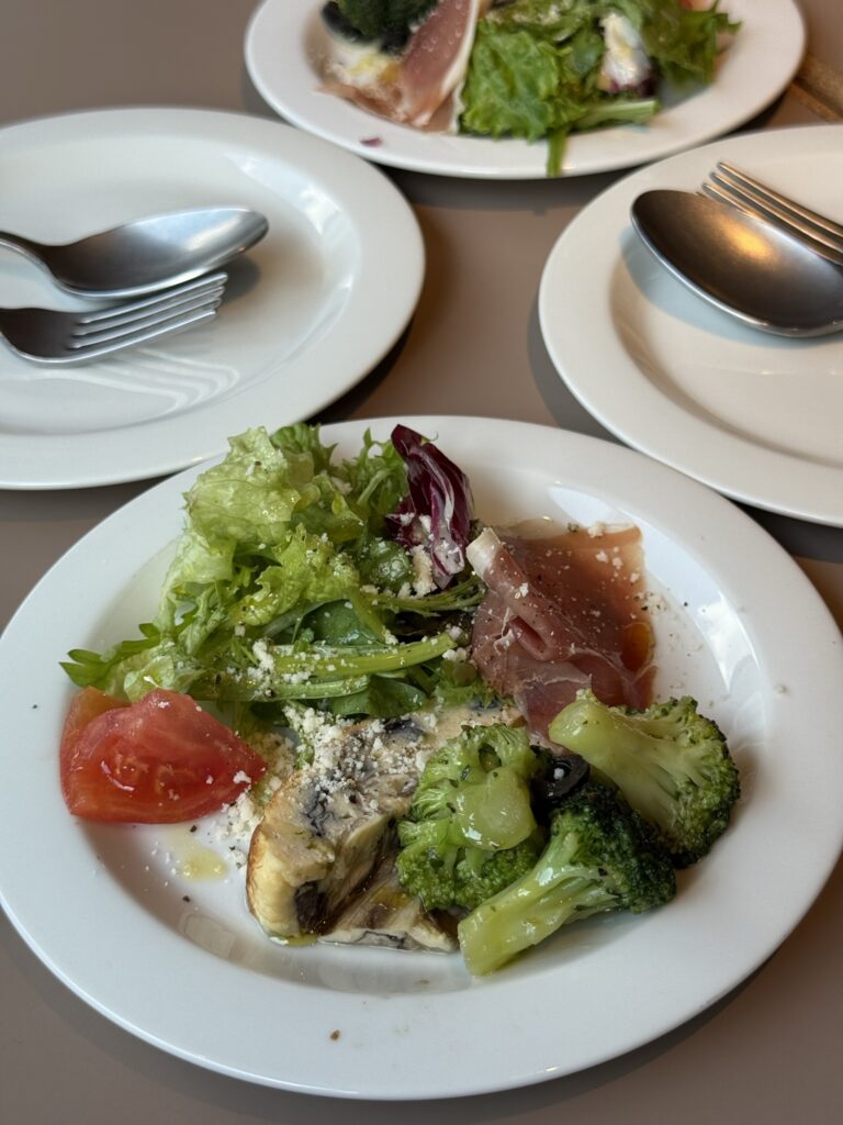 前菜セットの写真