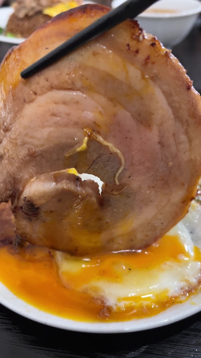 175 - frame at 0m24s