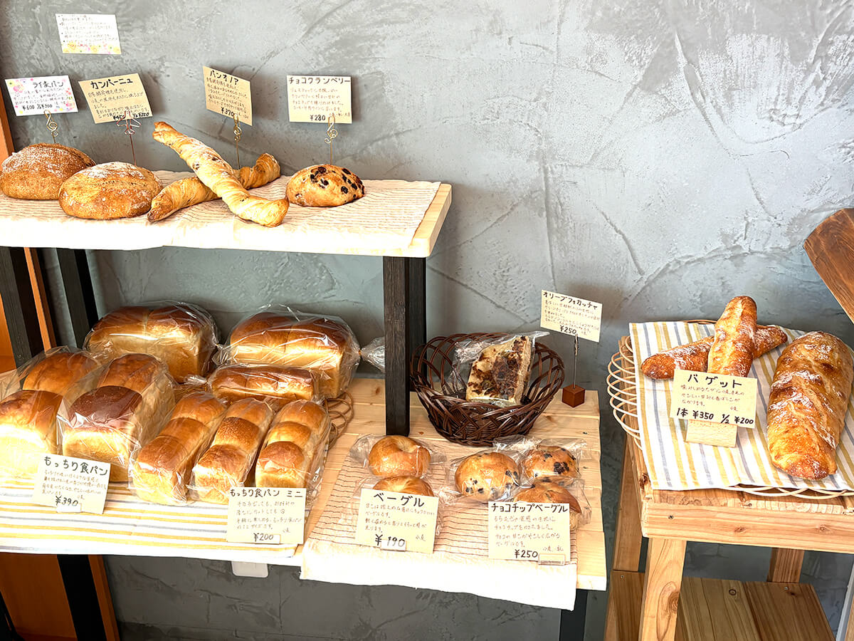 田舎のパン屋