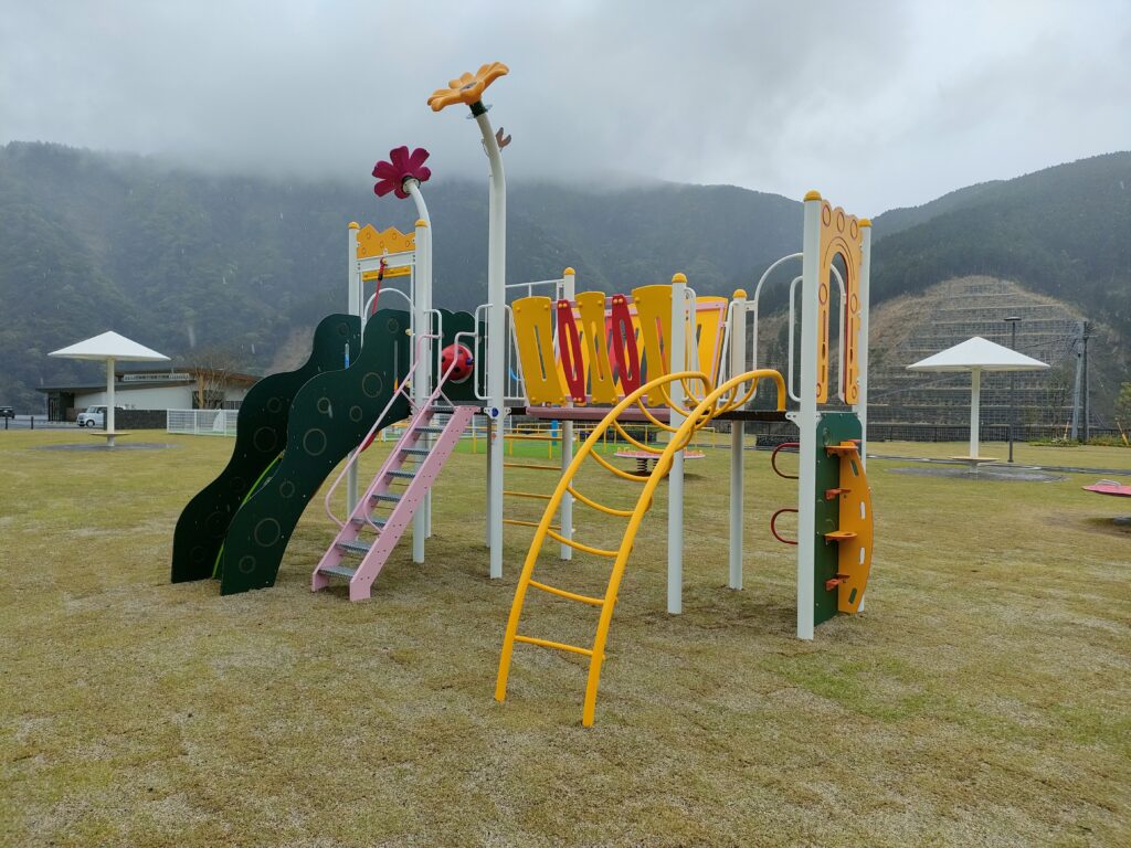 タテット