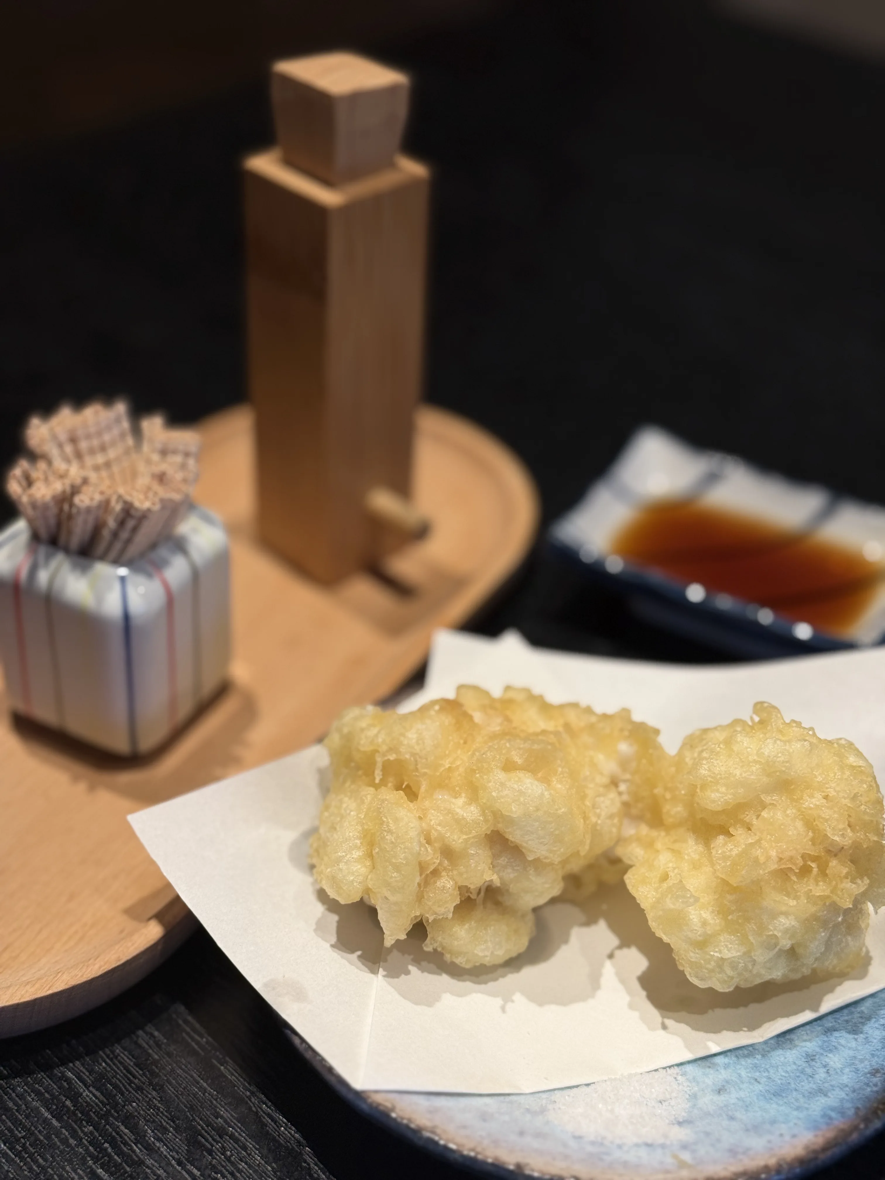 『手打ち蕎麦 きさく』白子の天麩羅の全体写真