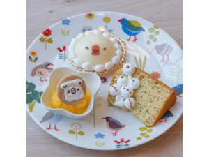 小鳥カフェ「ことりすまいる」、秋限定コラボメニューで来店動機を演出